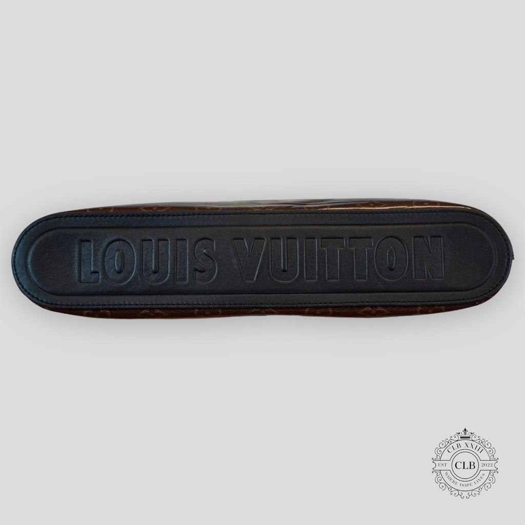 LOUIS VUITTON MONOGRAM GLAZE POCHETTE COSMOS