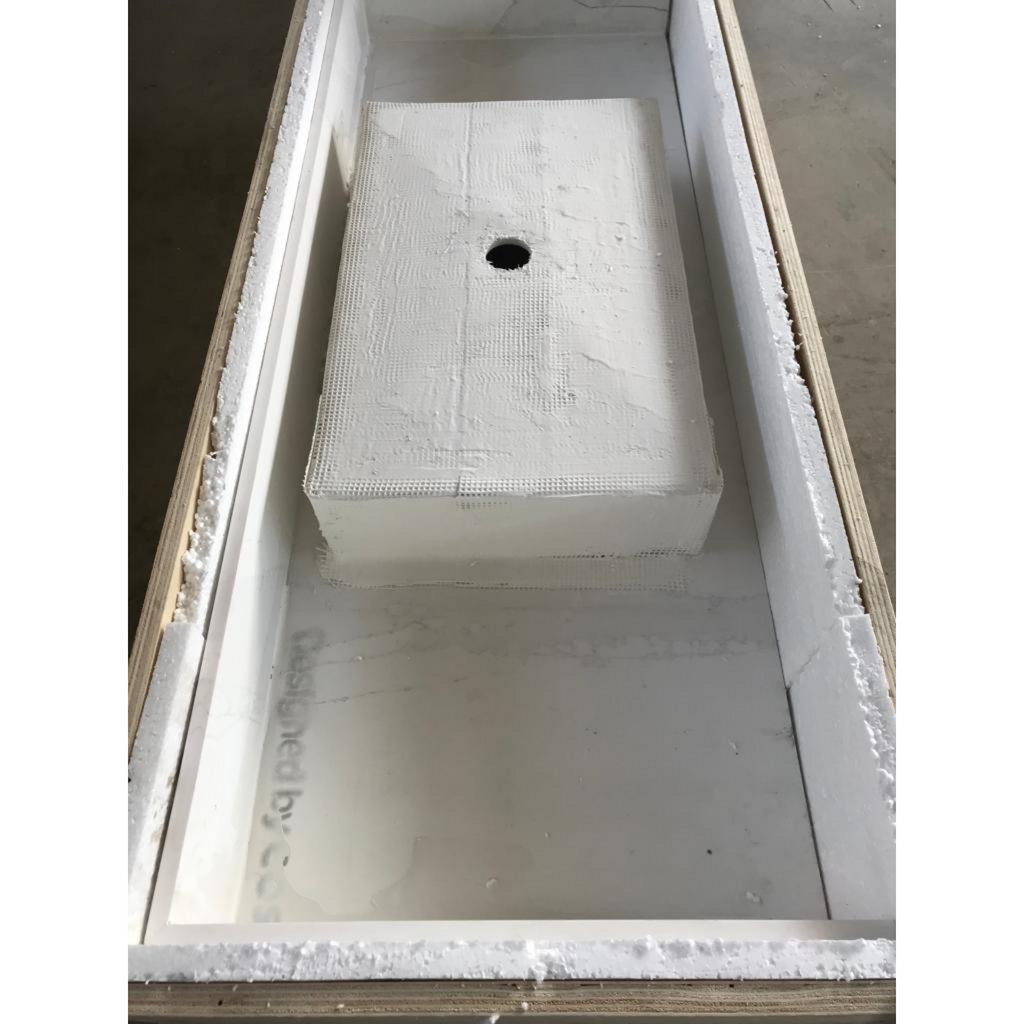 CUSTOM CALACATTA GOLD QUARTZ SINK (QU-041)