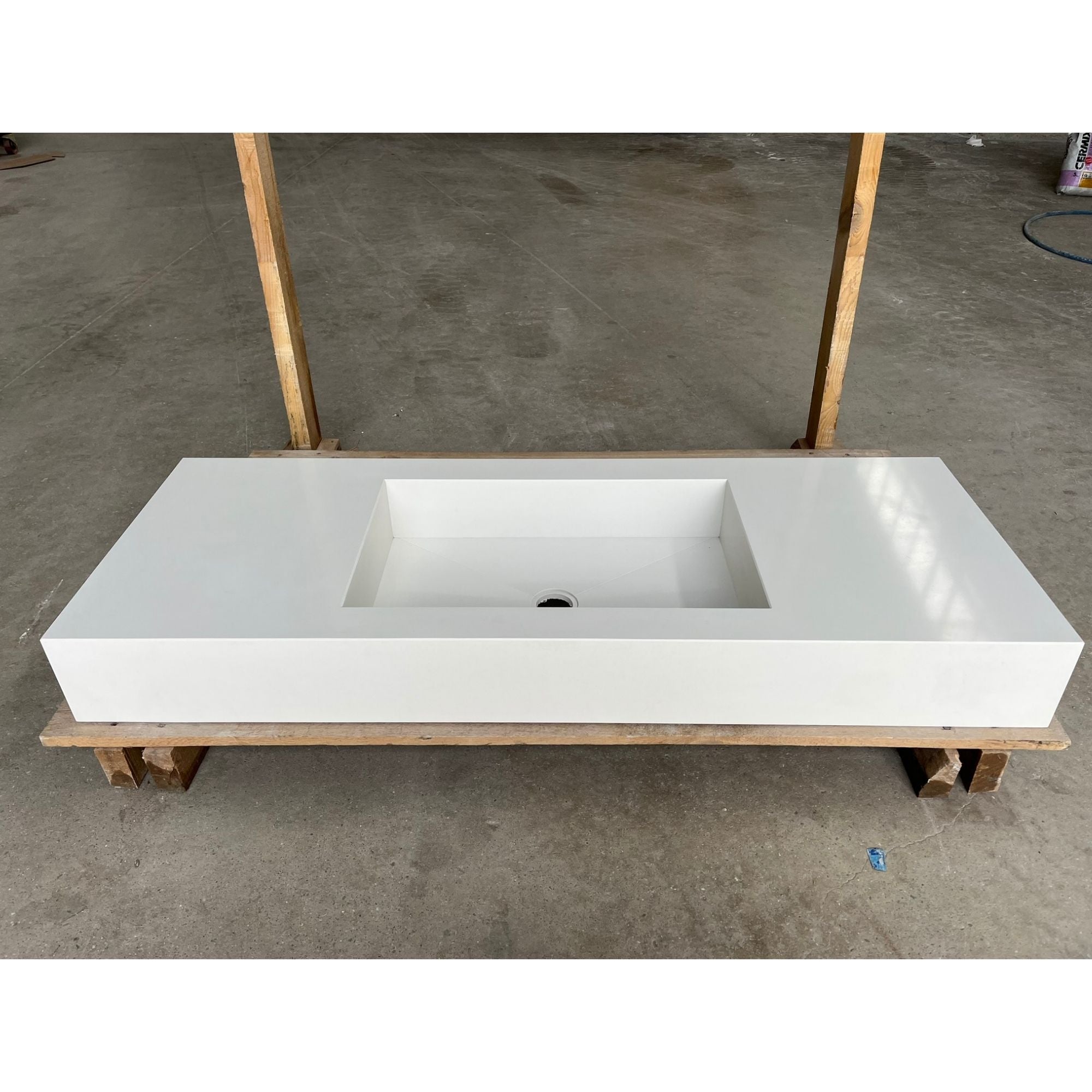 CUSTOM PURE WHITE QUARTZ SINK (QU-056)