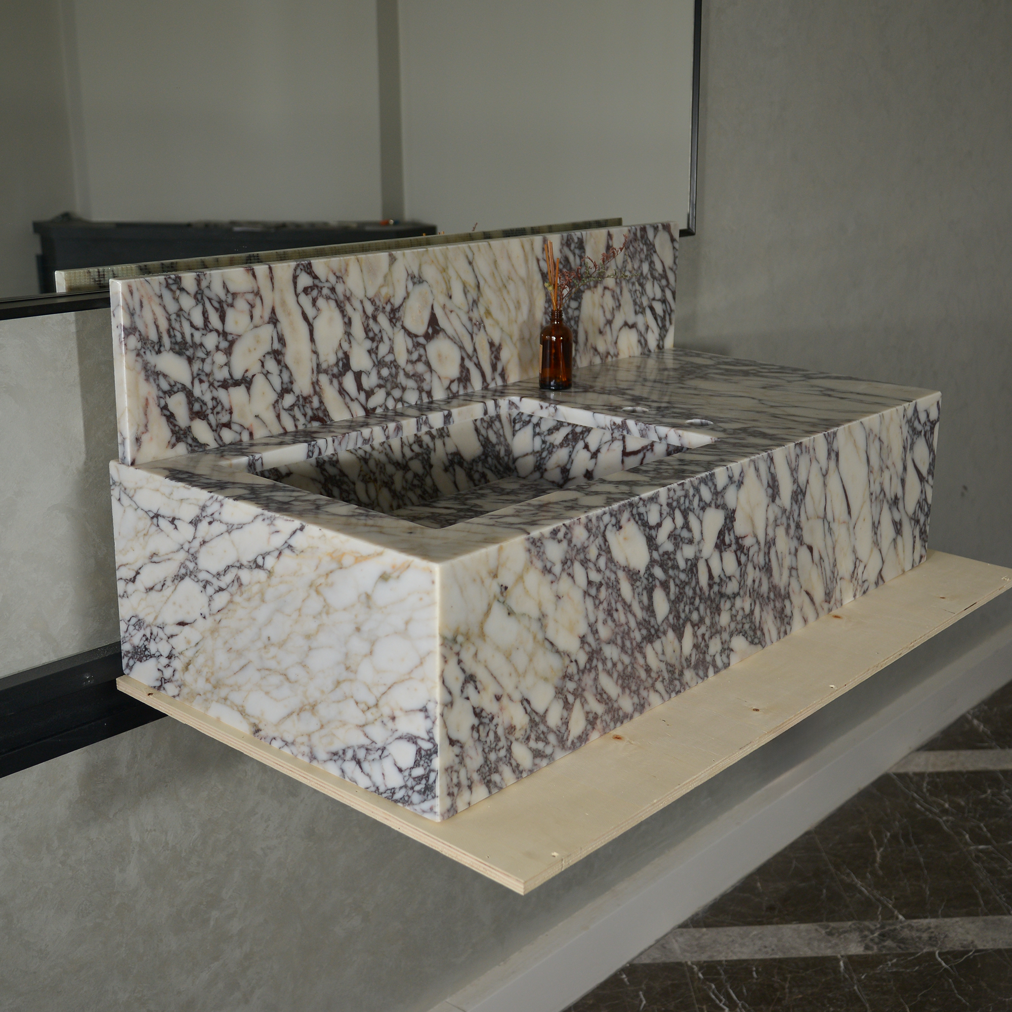HANDCRAFTED CUSTOM CALACATTA VIOLA MARBLE SINK (NS-096)