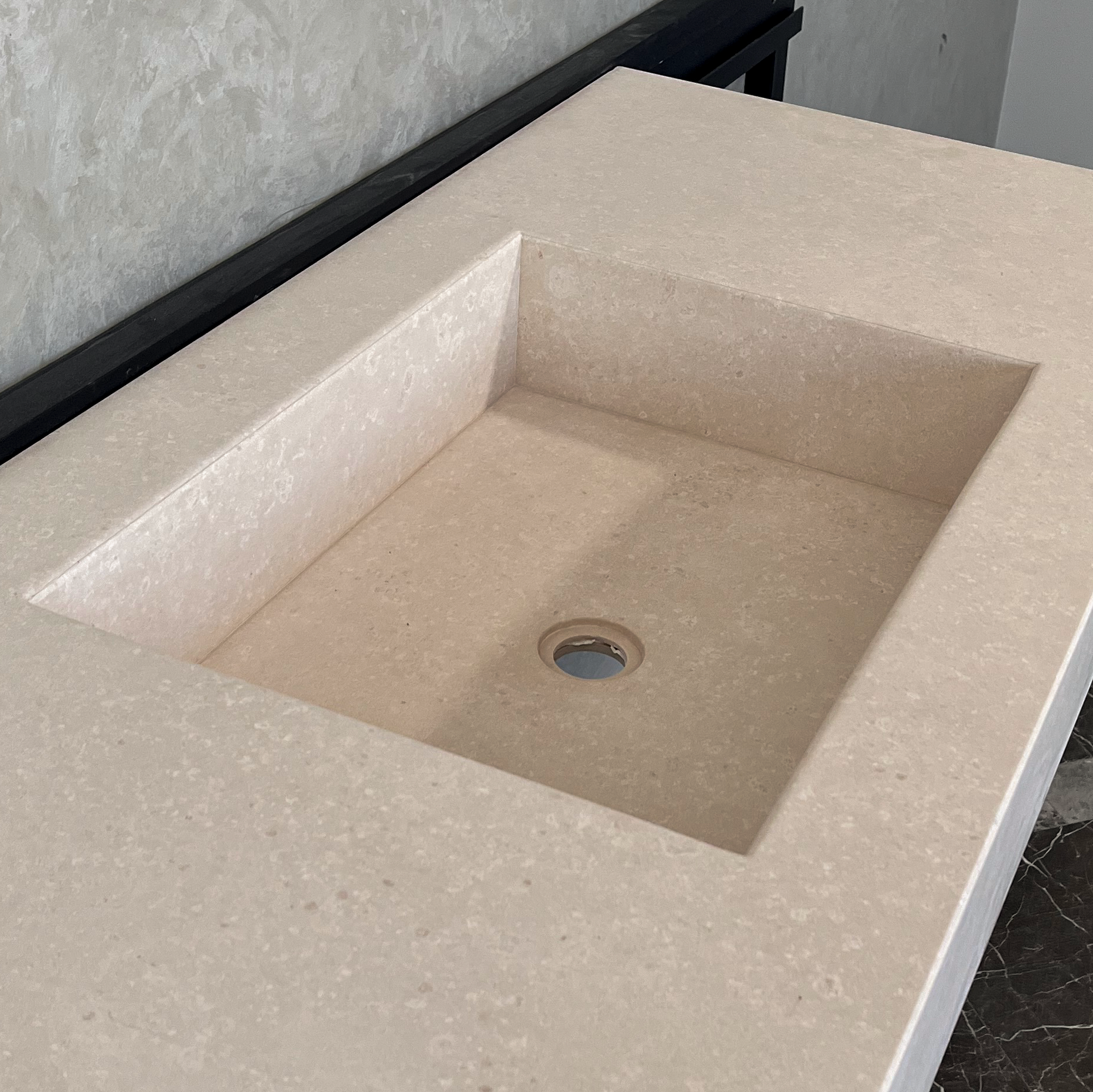 HANDCRAFTED CUSTOM LIMESTONE SINK (NS-062)