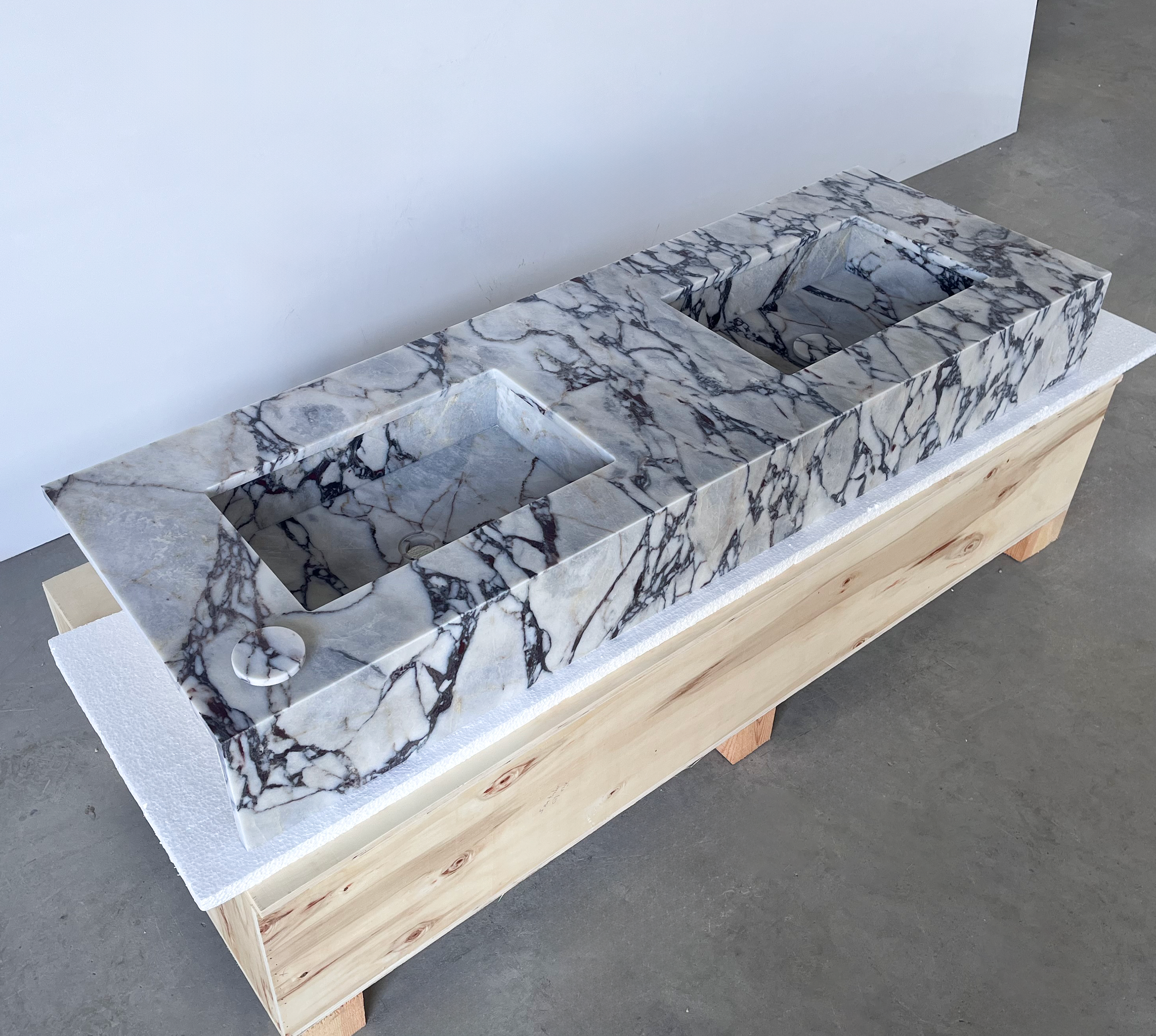 HANDCRAFTED CUSTOM CALACATTA VIOLA MARBLE SINK (NS-160)