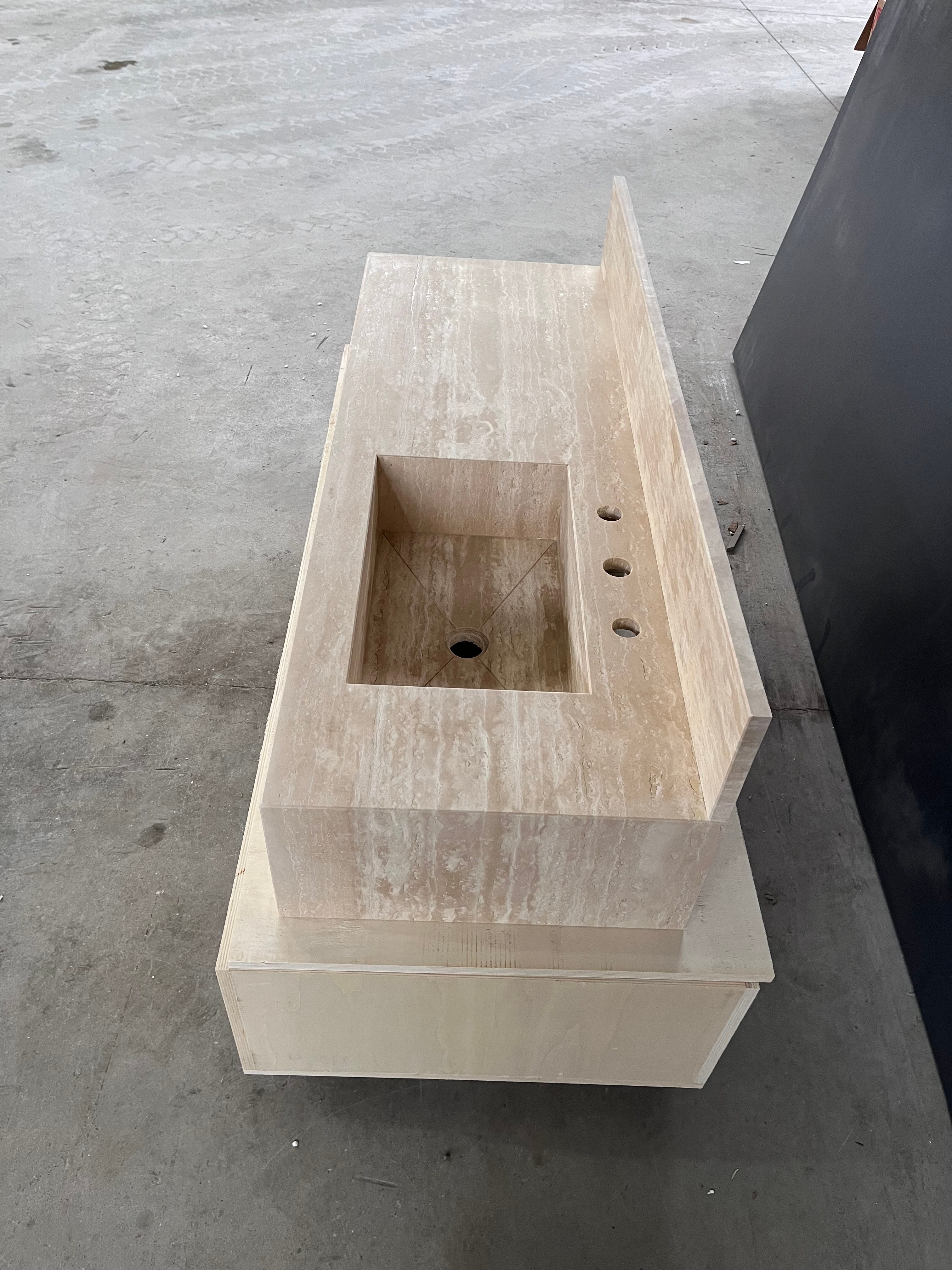 HANDCRAFTED CUSTOM TRAVERTINE SINK (TR-079)