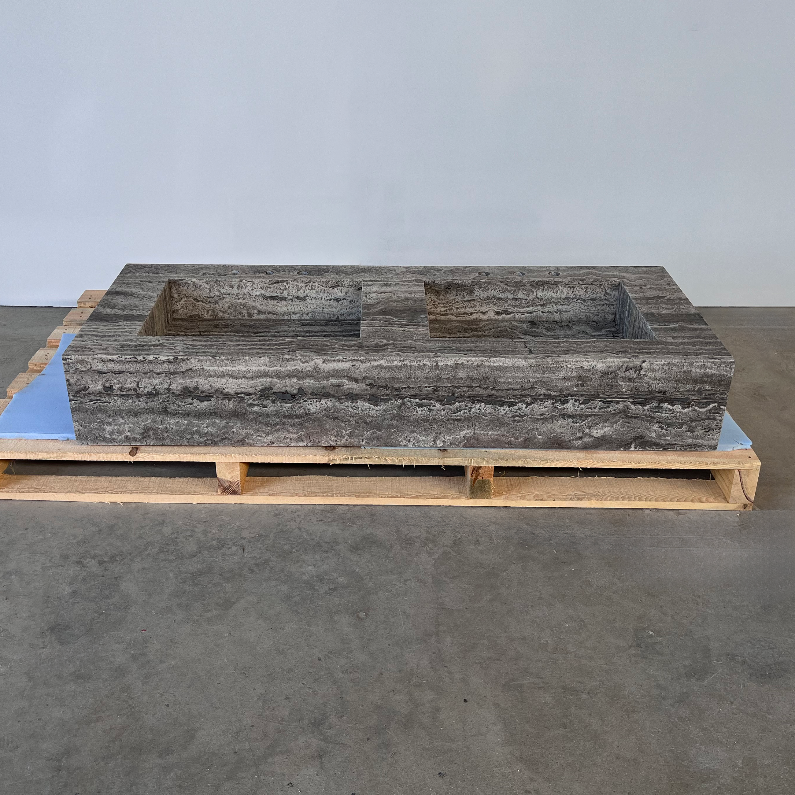 HANDCRAFTED CUSTOM TRAVERTINE SINK (TR-123)